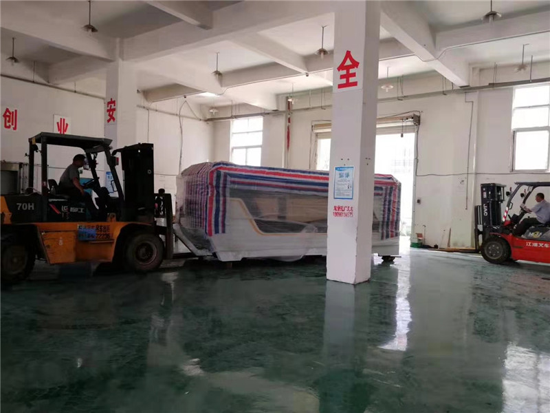 文安縣XX電器機箱廠(chǎng)