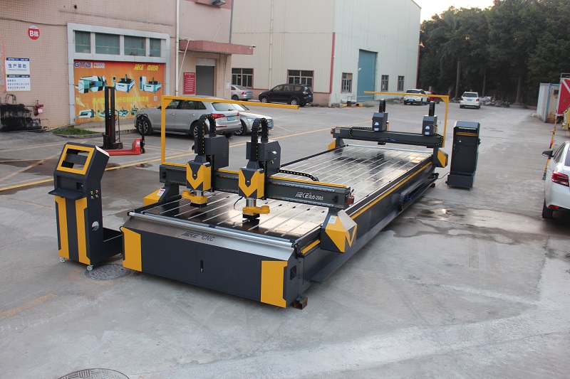 鋁單板雕刻機的常見(jiàn)類(lèi)型都有哪些?